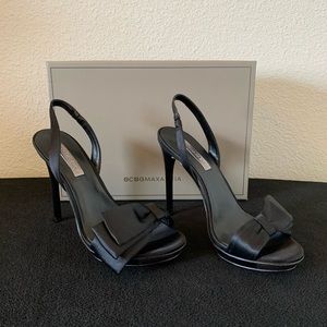 **SOLD**BCBGMaxazria Lavi Sandal